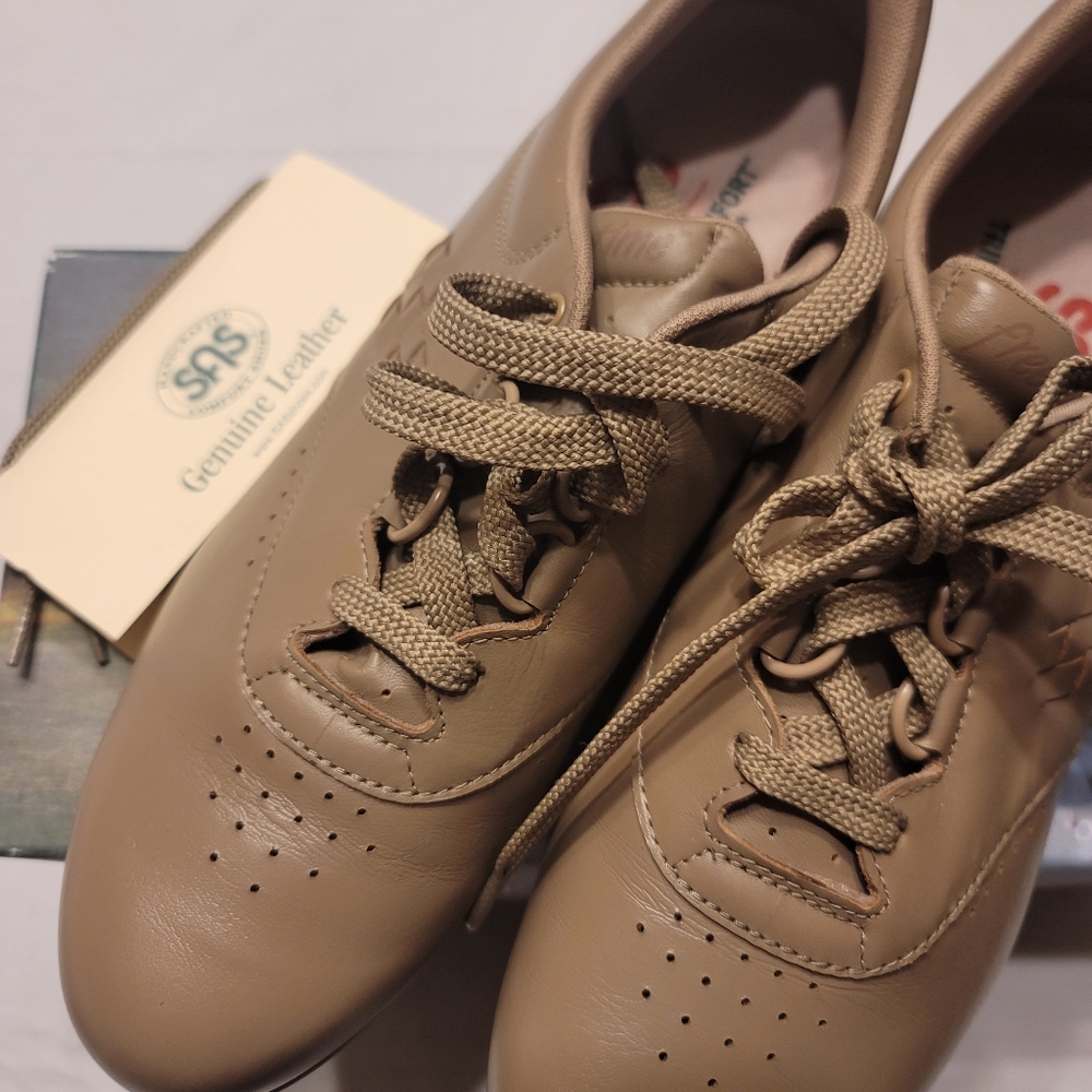 SAS Free Time Mocha Tripad EZ Lace Walking Shoes for Women.Size 10 S NIB